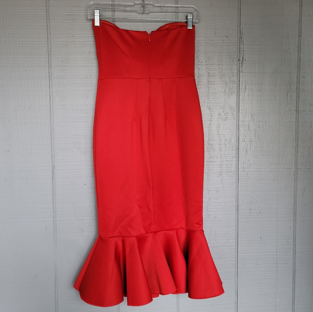 Express Strapless Mermaid Fit Red Dress. Size 2 - Picture 4 of 6